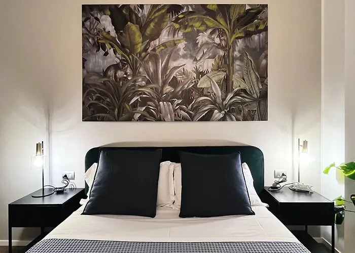 Central Charm Apartment